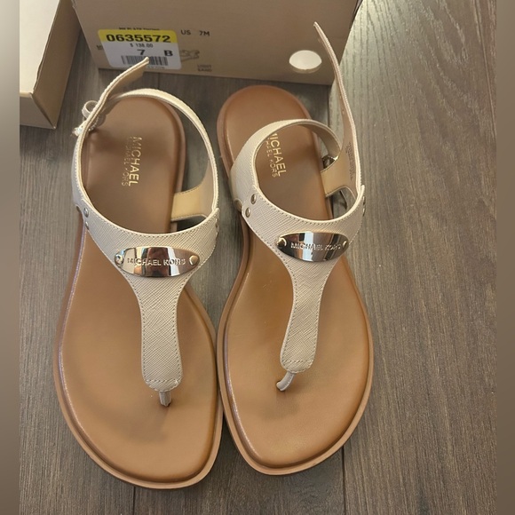 Logo Plate Sandal - 7 - Picture 2 of 6